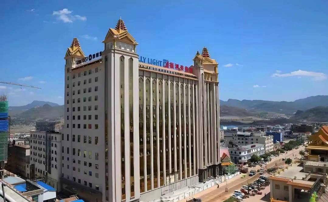 福布斯动作游戏剧情过场动画截图